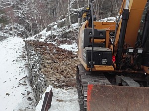2016: Resturering mur Vindhella i lag med Sherparar frå Stibyggjaren AS